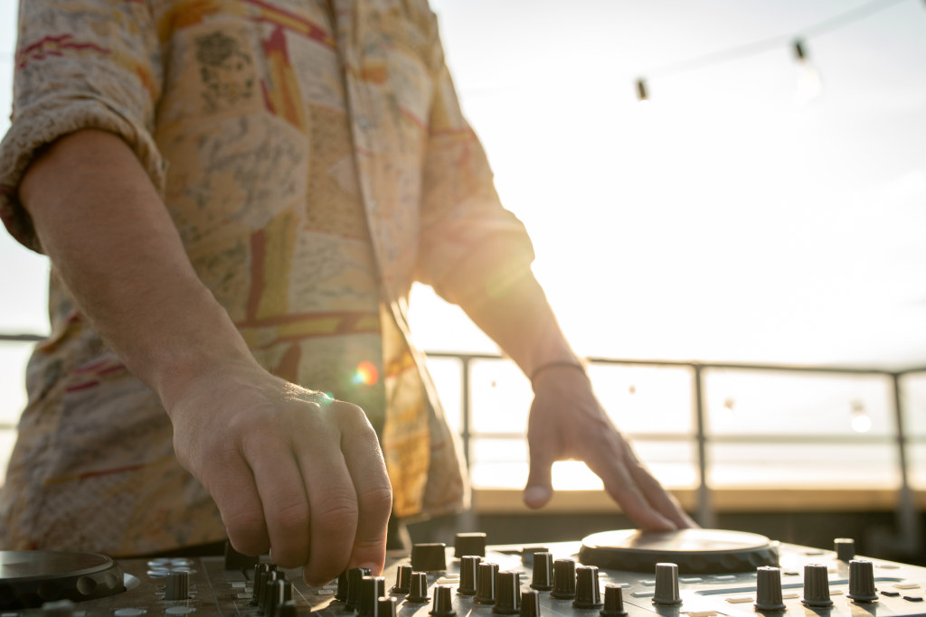 Tarifas Dj Tardeo